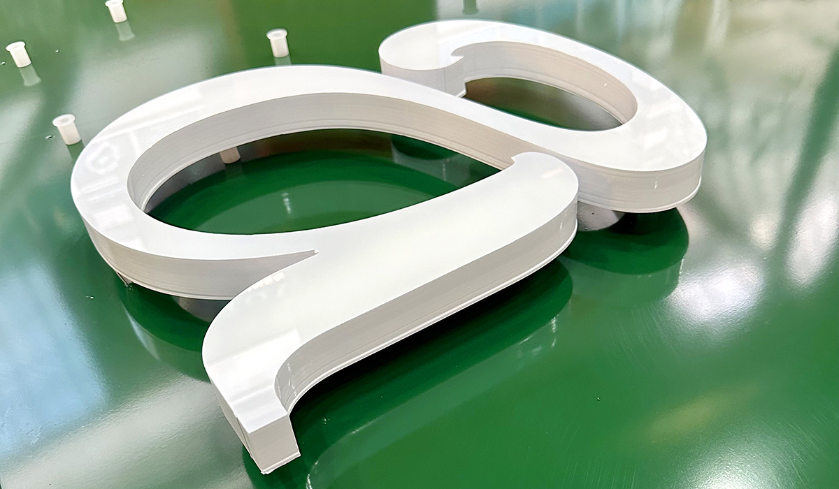 Illuminated Tray Signage Bristol