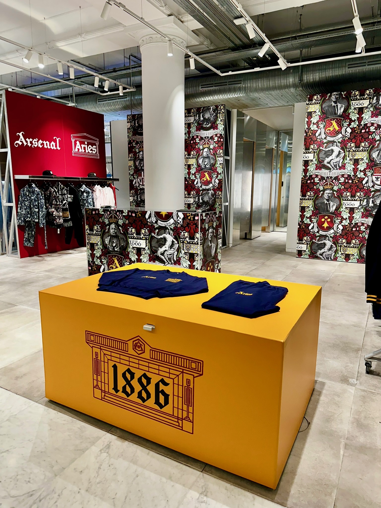 Arsenal aries selfridges graphics