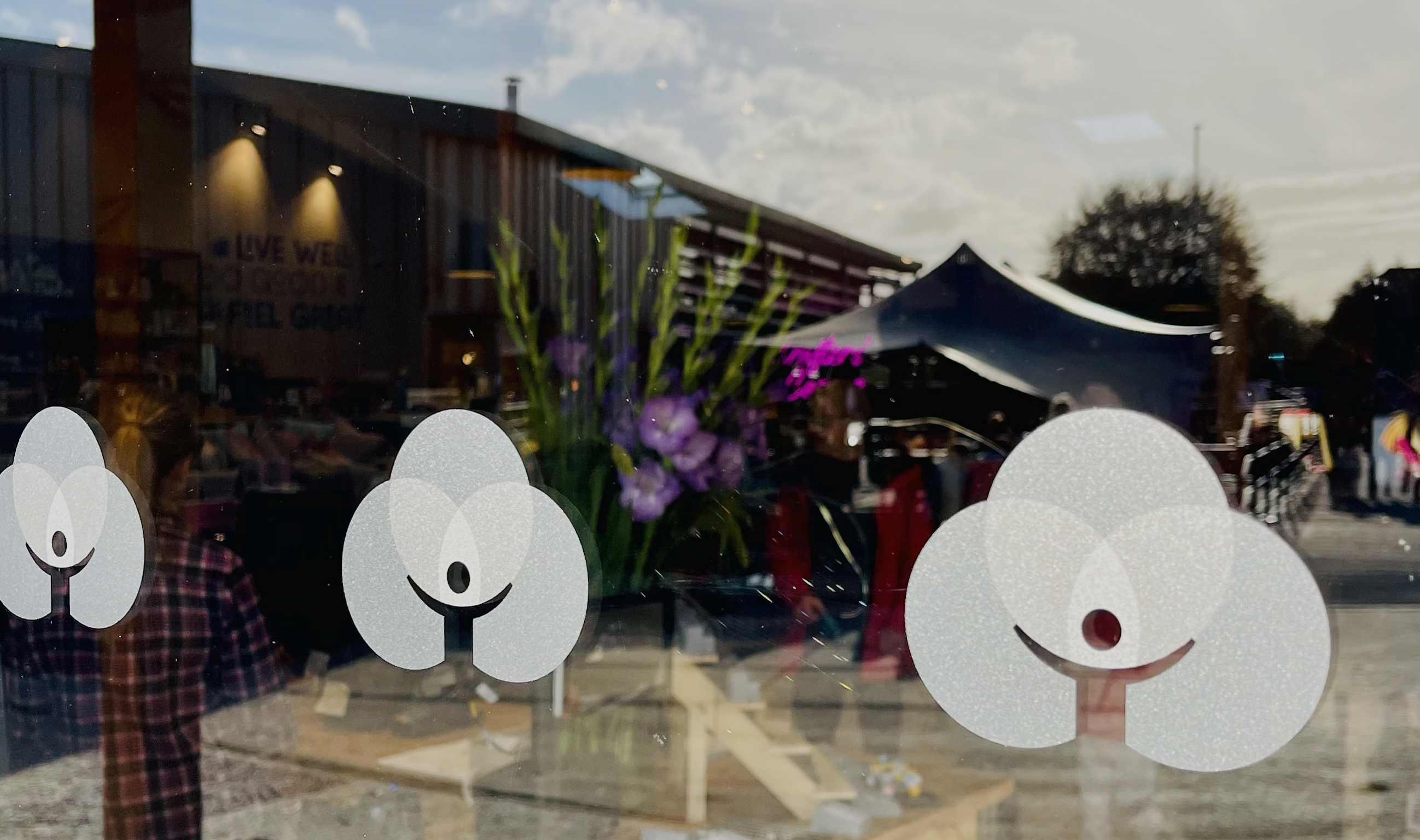 Frosted Vinyl Bristol