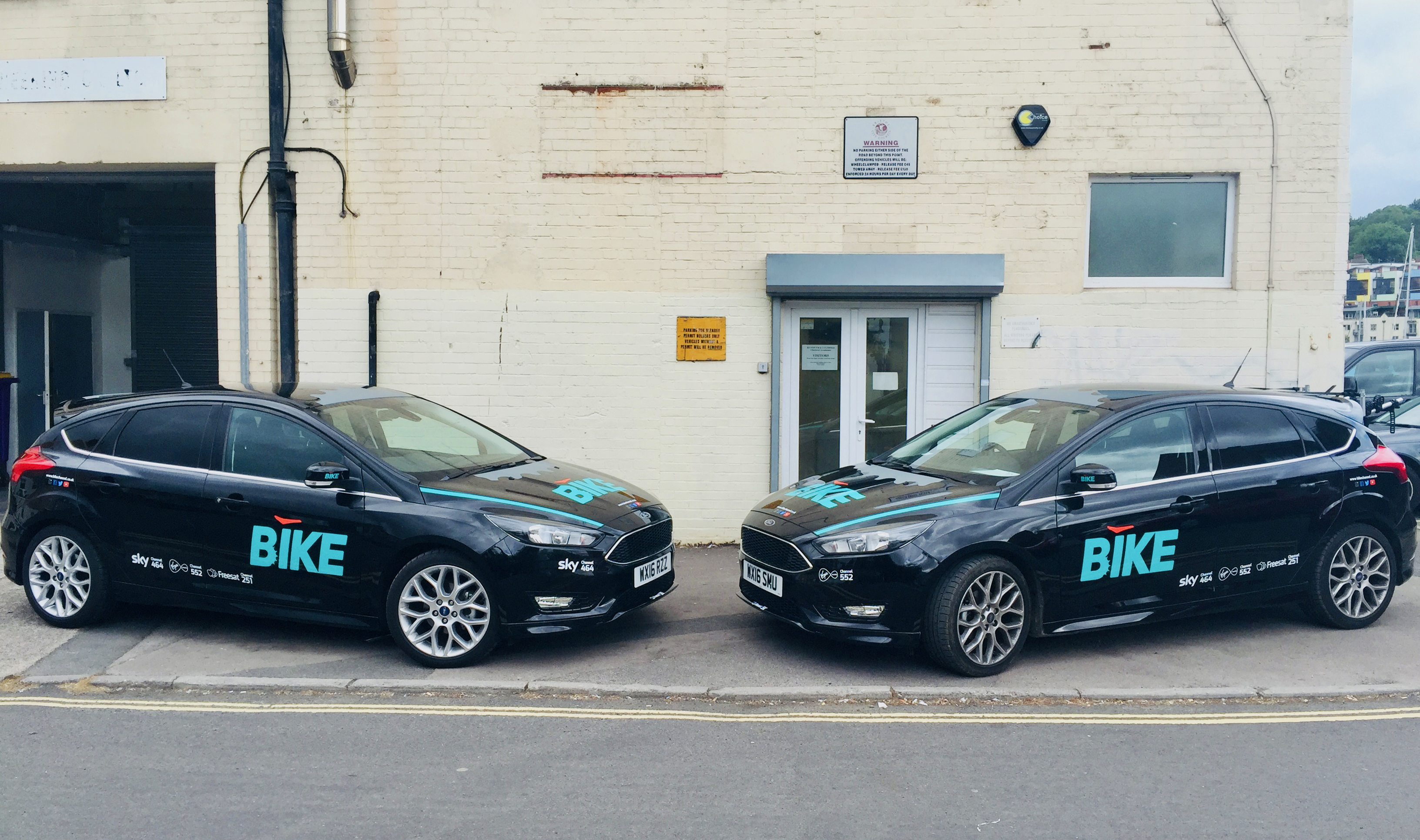 Vinyl wrapping Bristol - Ford focus Vinyl Bristol